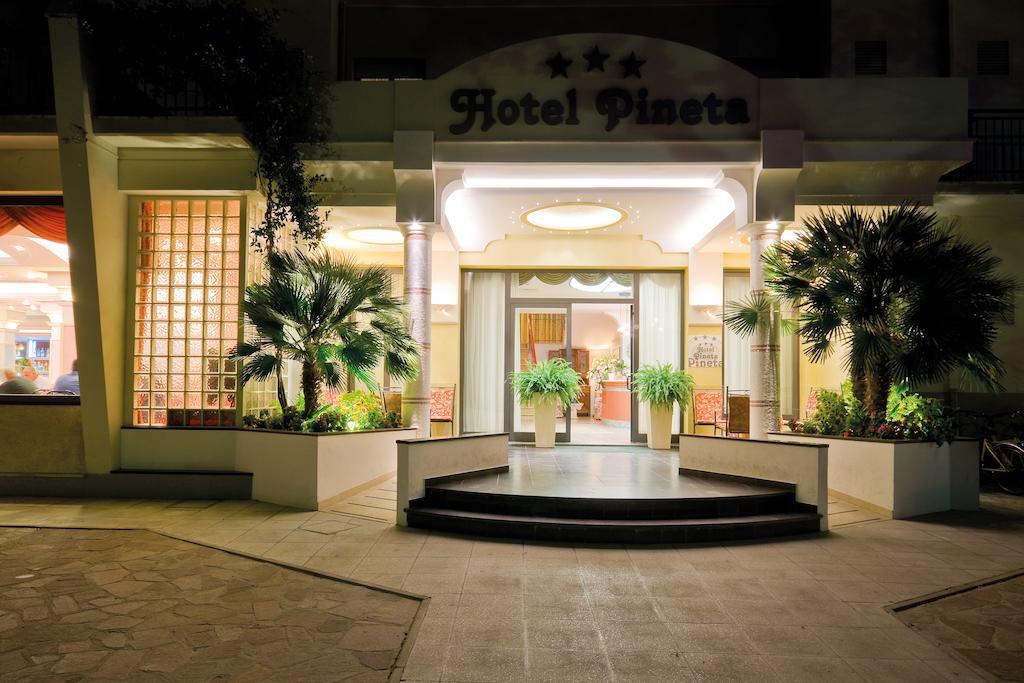 Hotel Pineta Bellaria-Igea Marina Exterior foto